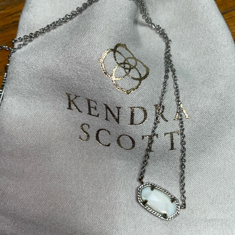 Beautiful White Kendra Scott Necklace with Silver Chain